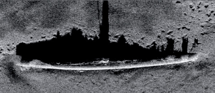 Side Scan Image of a submarine at sea floor